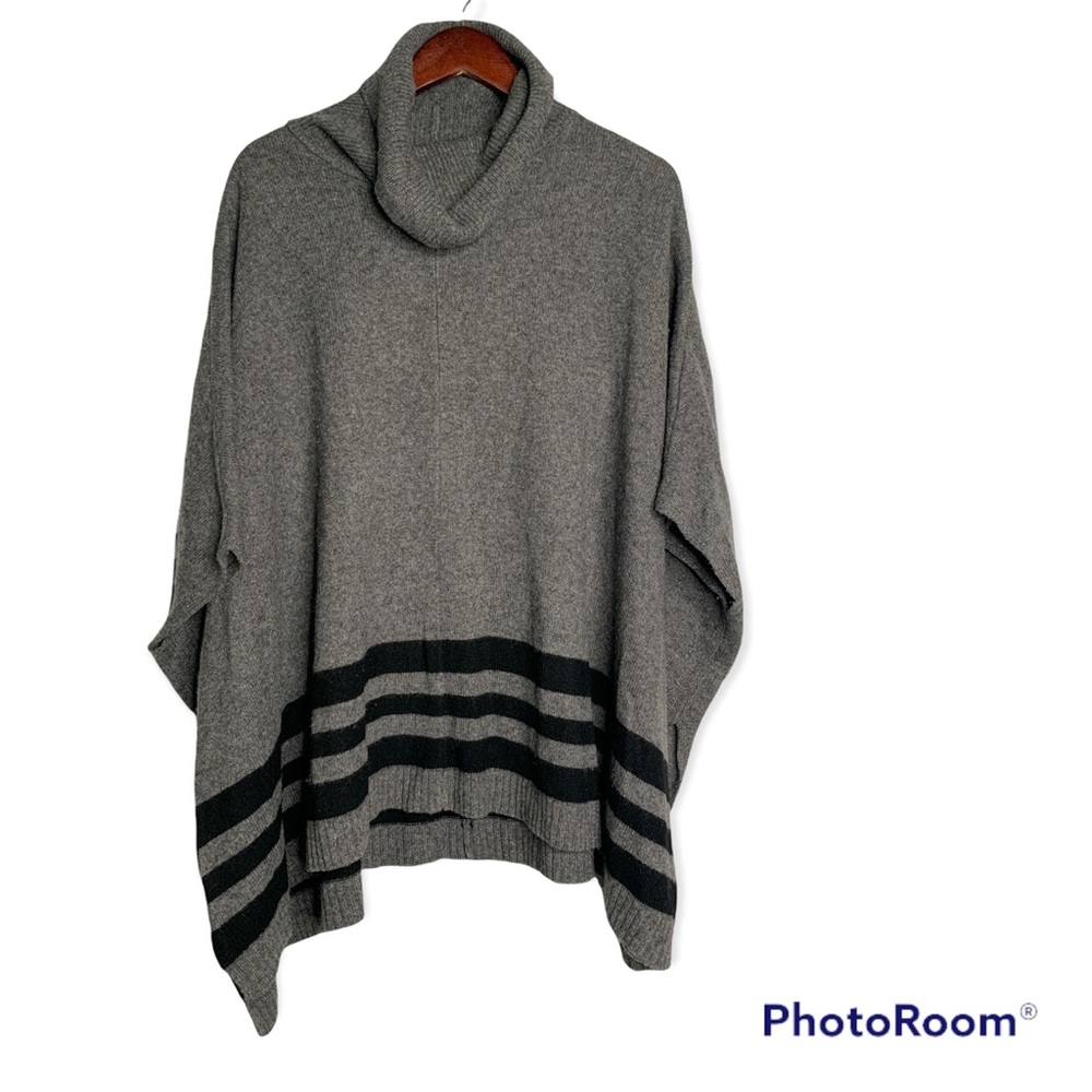 Tahari Cowl Neck Grey Tahari Poncho - EUC size L